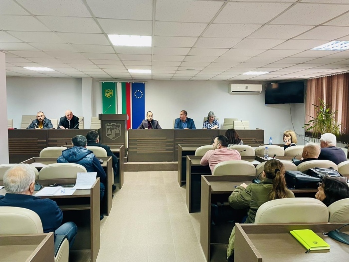 Обсъдиха проблемите в населените места на община Враца