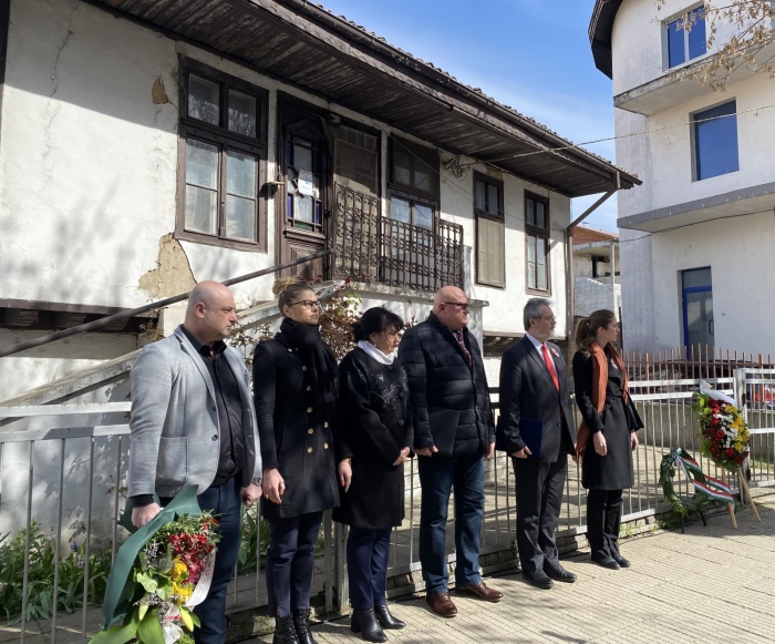 Във Видин почетоха паметта на Лайош Кошут