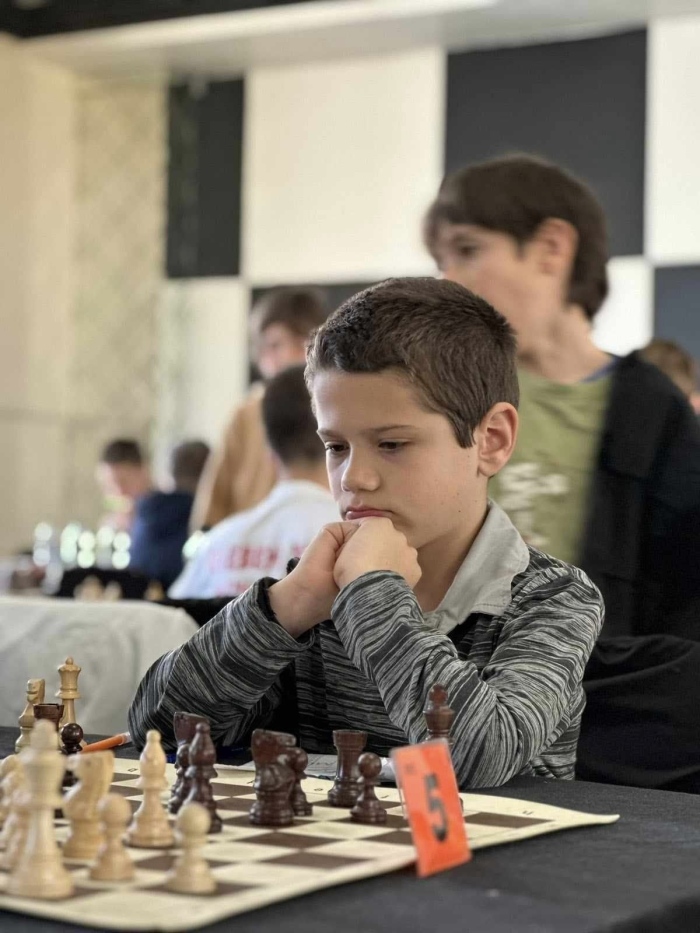 Самуил Генов  - десети на ДИП по класически шахмат за момчета до 12 г. 