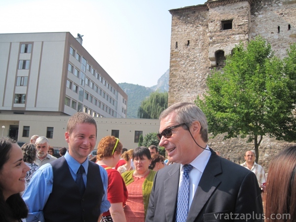 Американският посланик в Тишевица