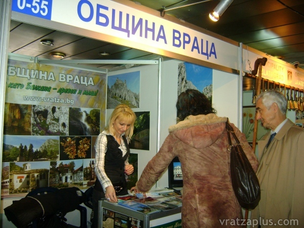 Над 1000 посетиха щанда на Враца