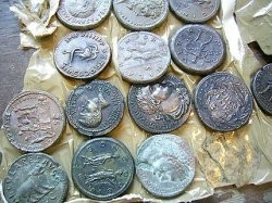 Конфискуваха иманярски находки в Бутан