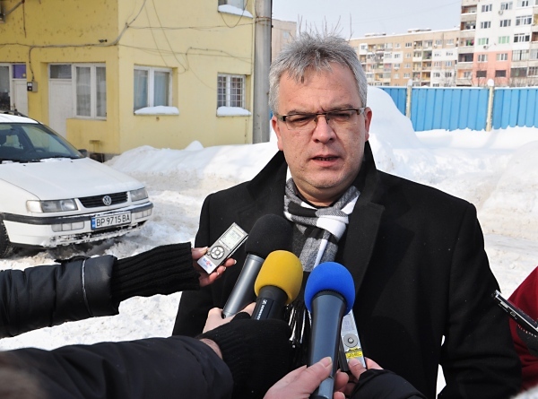 Кметът на Враца дежурил с БКС