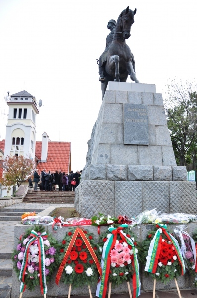 Поклон пред загиналите за освобождението на Враца