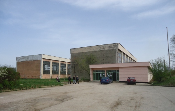 Проект за ремонт на лекоатлетическа писта