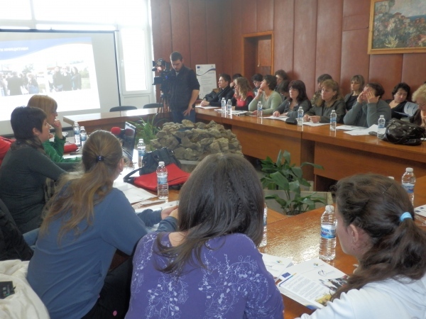 ОИЦ Враца представи еврофонодове в Мездра