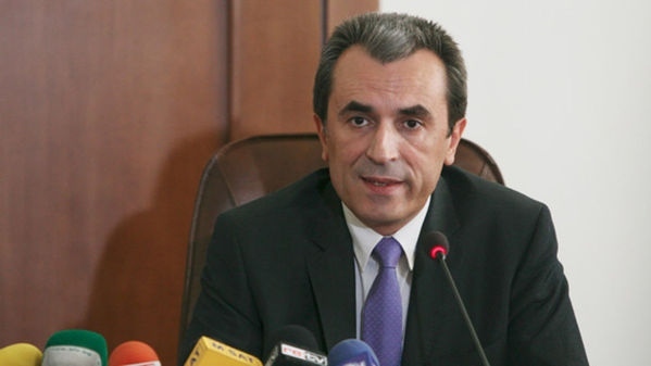 Най- важното е да намалим безработицата