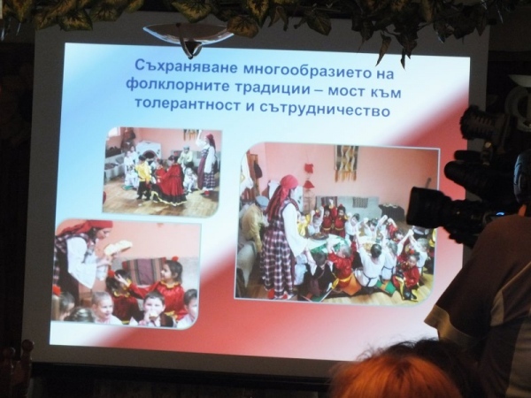 С кръгла маса финализираха проект в Мездра