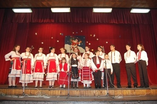 Златни медали за „Пъстренец”