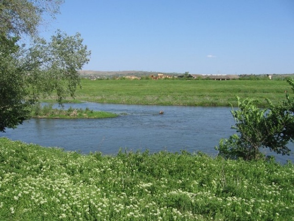 Строят малка ВЕЦ край Гложене