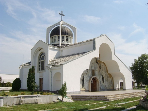 Ограбиха храма на Ванга в Рупите