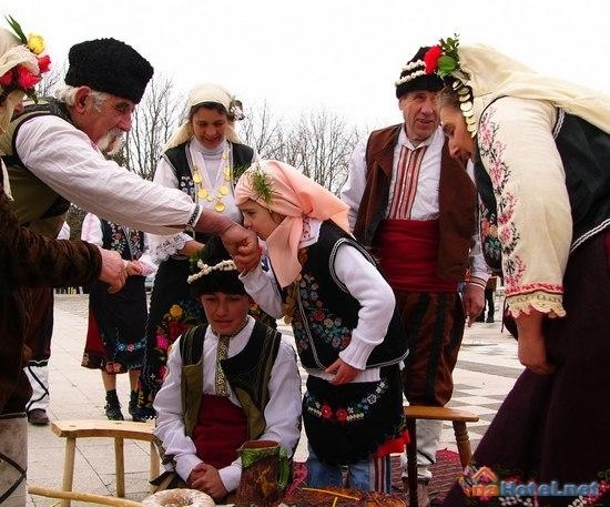 Днес е Сирни Заговезни