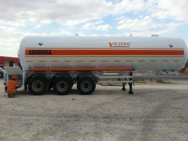  Цистерна с газ се преобърна  край Берковица
