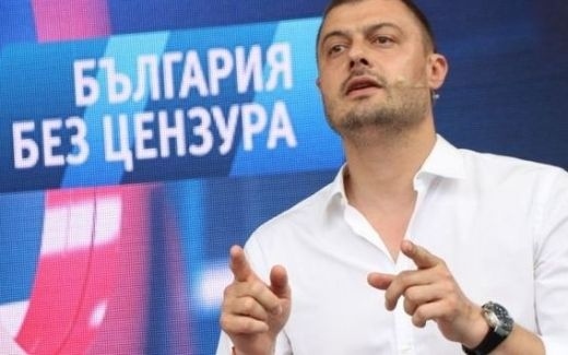 Бареков отива сам на избори