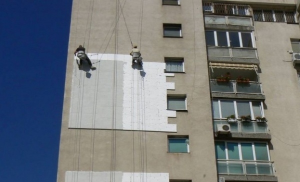Първо сдружение поиска саниране
