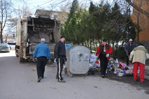 Продължават усилията за почистването на Видин