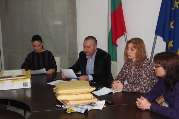  Отвориха ценовите оферти за технически паспорти 