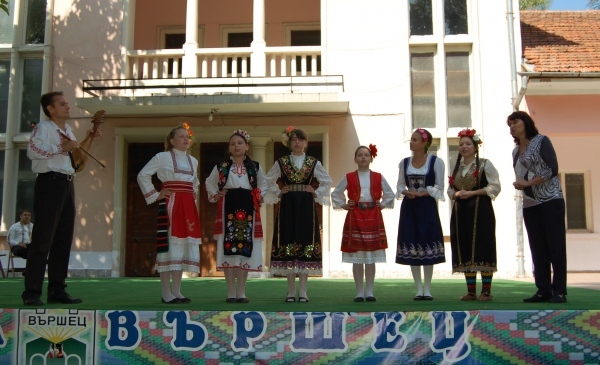 Лятно училище по народно пеене