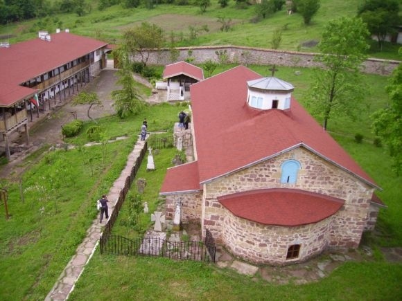 Света литургия в Чипровския манастир „Св. Йоан Рилски“ 