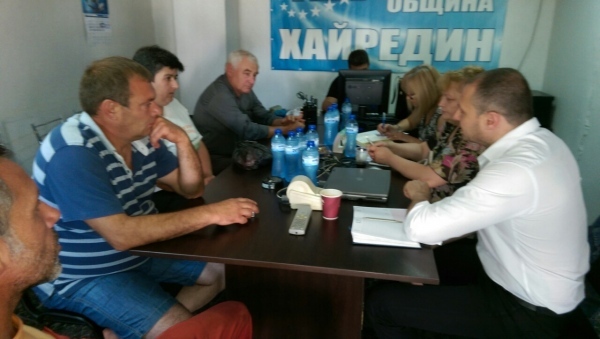 Изнесена приемна на ГЕРБ в Хайредин
