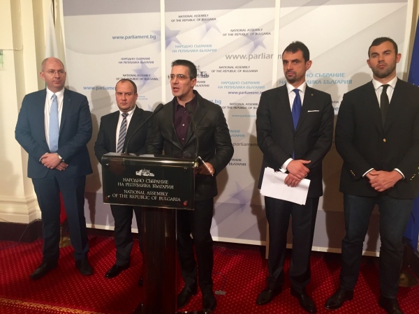 Не трябва да има  политическо вмешателство в работата на ВСС