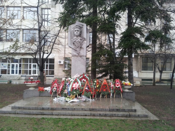 Враца отбелязва 143 години от гибелта на Левски