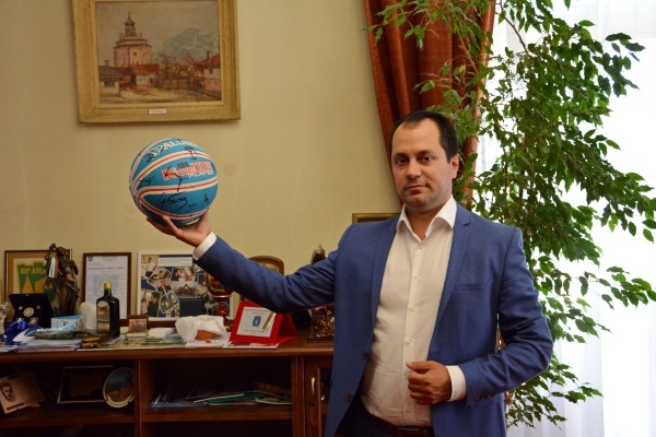 Кметът на Община Враца празнува рожден ден