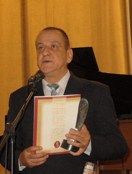 Боян Ангелов с литературна награда