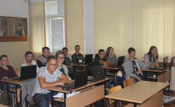 ЦЕРН търси програмисти от Враца