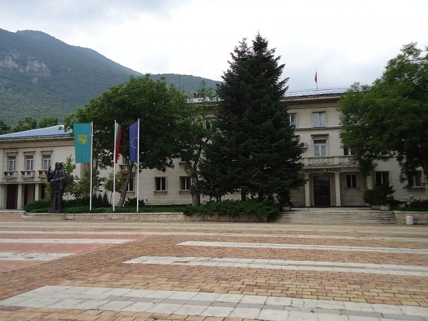 Отварят ценови предложения в Община Враца