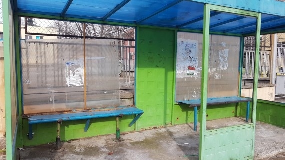Вандали потрошиха автоспирка в Мездра