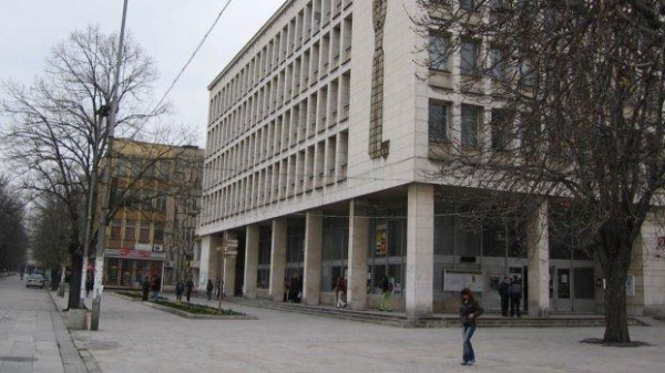 В Мездра искат ремонт на поликлиника