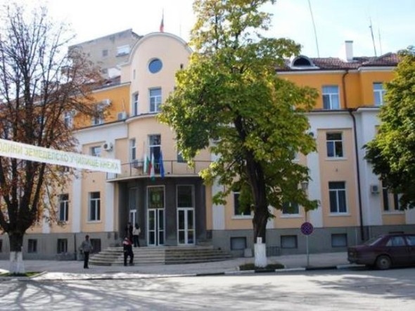 В Кнежа изпращат на СПА редовни данъкоплатци 