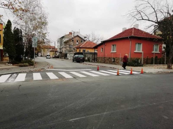 Полагат маркировка на улици във Враца