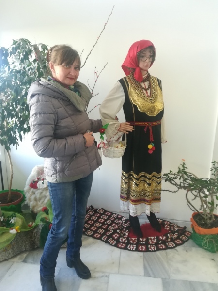 Поетесата Илиана Илиева представи „Омара“