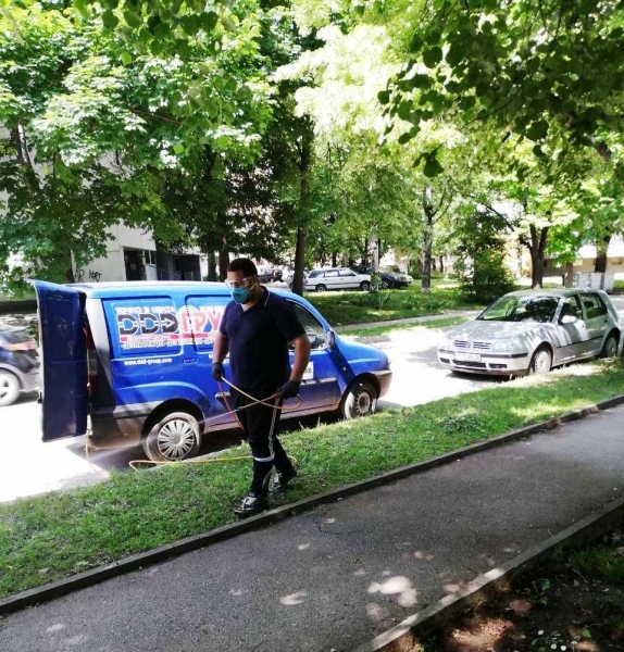 Започва втора обработка на тревните площи във Враца
