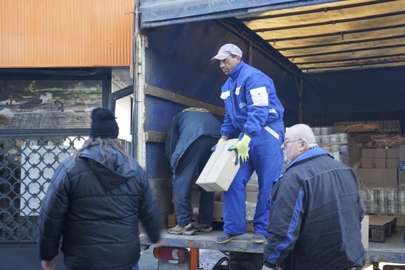 Започна раздаването на хранителни продукти 