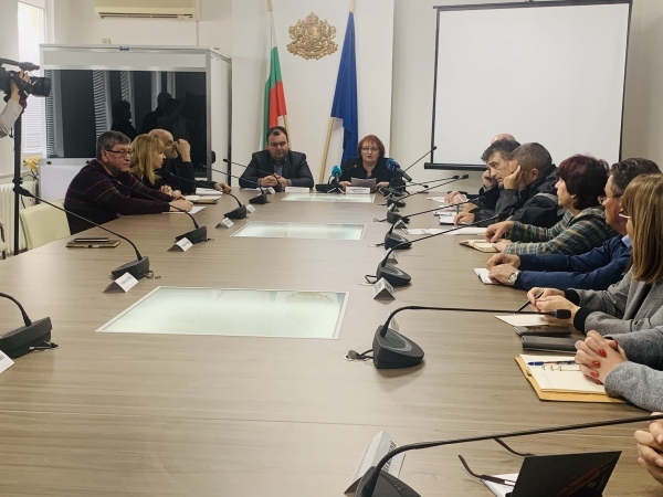 Обсъдиха проблеми на електроснабдяването в областта