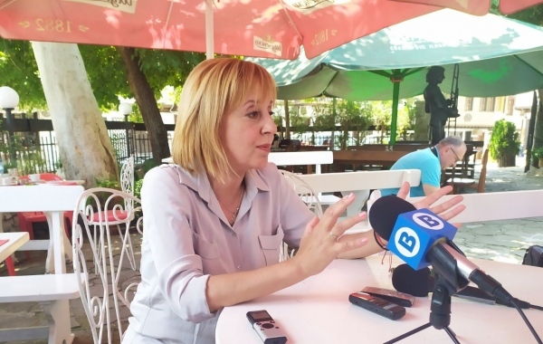 Манолова: Има таен план за удължаване на мандата 