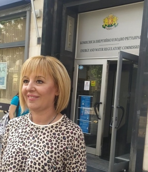 Манолова призова Борисов, Нинова и Карадайъ 