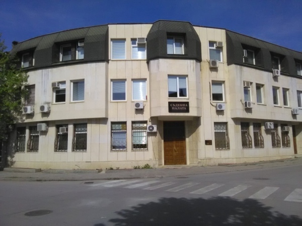 Осъдиха двама непълнолетни за кражба
