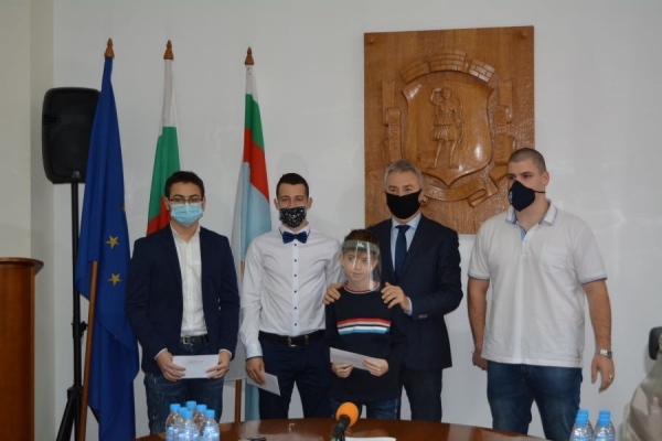 Монтана награди талантливите си деца 