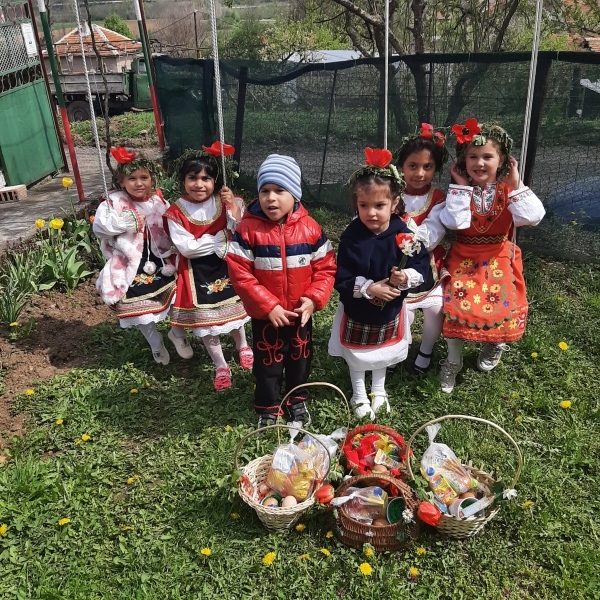 Децата на Моравица лазаруваха за здраве