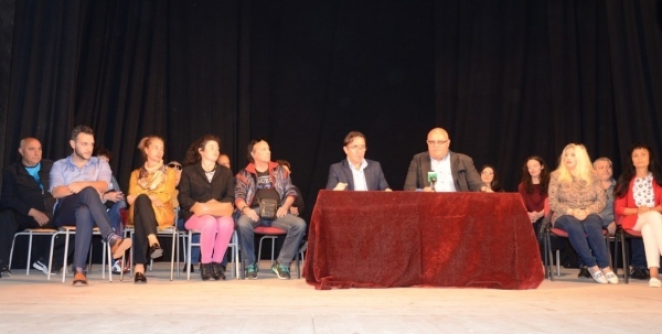 Връщат достолепието на Видинския театър