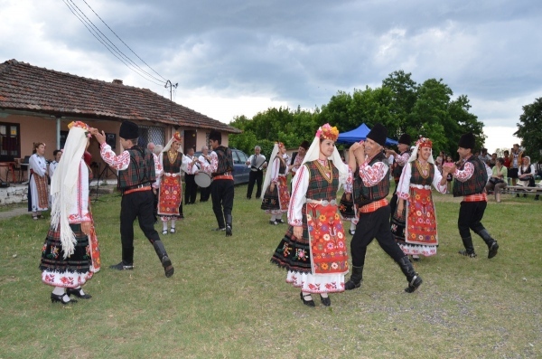 Празници в Новоселци и Покрайна