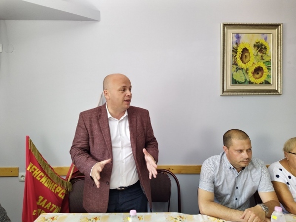 Водачът на листата на БСП посети Зверино
