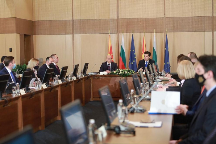 България и Македония подписаха три меморандума 