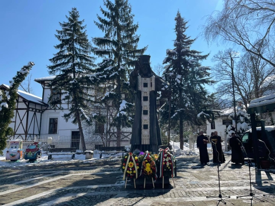 Почитаме паметта на Св. Софроний Врачански