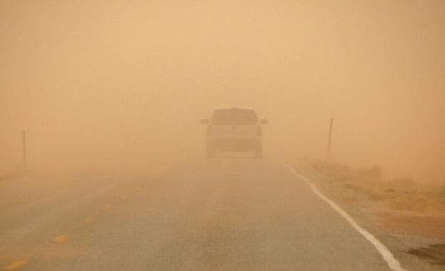 Мощна пясъчна буря се приближава към България 
