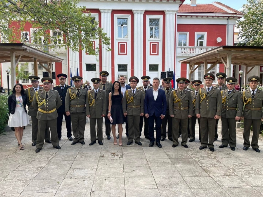 Тържествен концерт за празника на българската армия